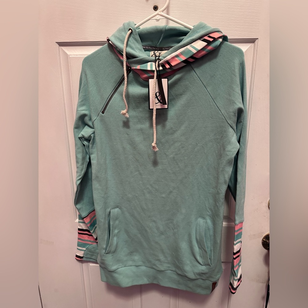 Ampersand teal medium BNWT hoodie